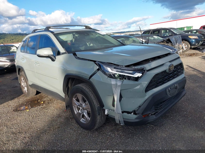 TOYOTA RAV4 XLE