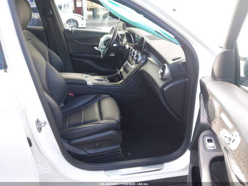 2022 Mercedes-Benz Glc 300 Suv VIN: W1N0G8DB2NV394786 Lot: 43635301