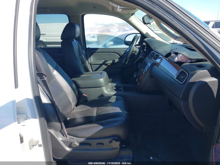 2013 Chevrolet Tahoe Lt VIN: 1GNSCBE00DR335093 Lot: 43635346