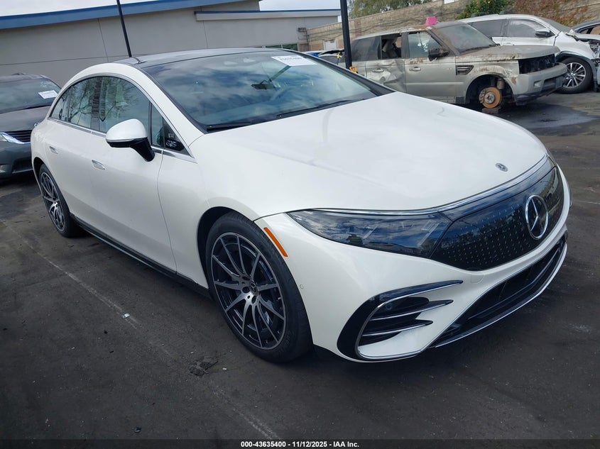 MERCEDES-BENZ EQS 4MATIC