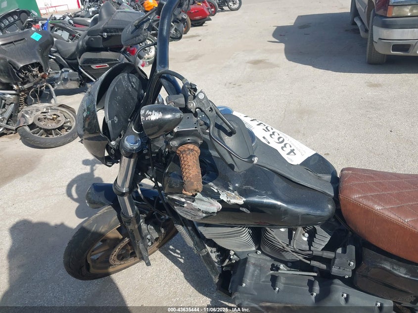 2017 Harley-Davidson Fxdls VIN: 1HD1GS812HC300754 Lot: 43635444