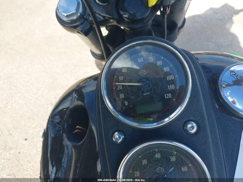 2017 Harley-Davidson Fxdls VIN: 1HD1GS812HC300754 Lot: 43635444