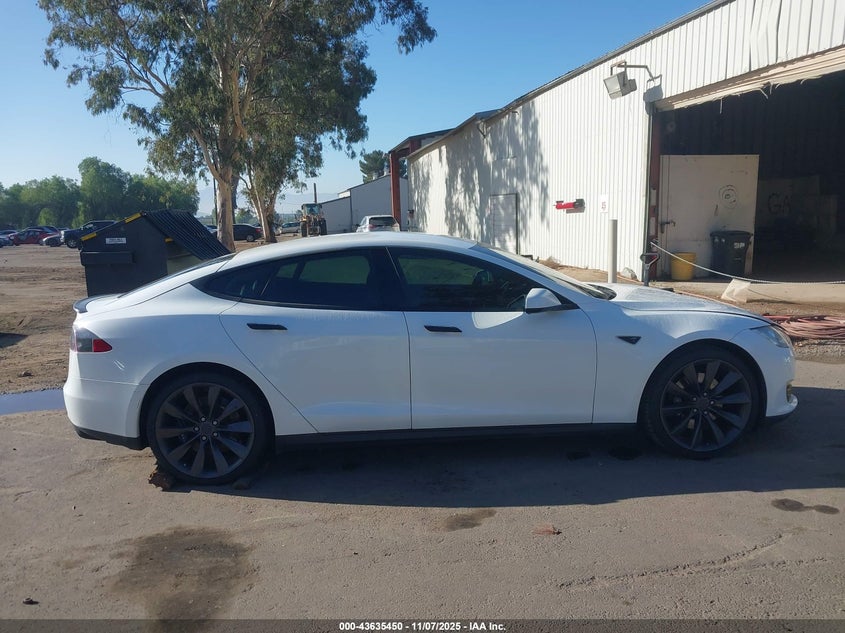 2014 TESLA MODEL S 5YJSA1S16EFP52215