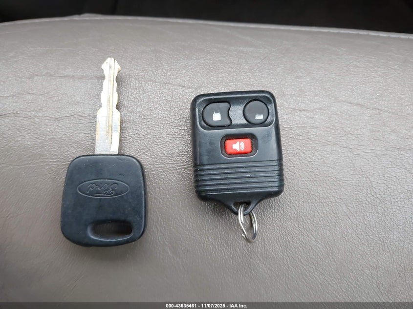 2001 Ford Escape Xlt VIN: 1FMCU04161KF56061 Lot: 43635461