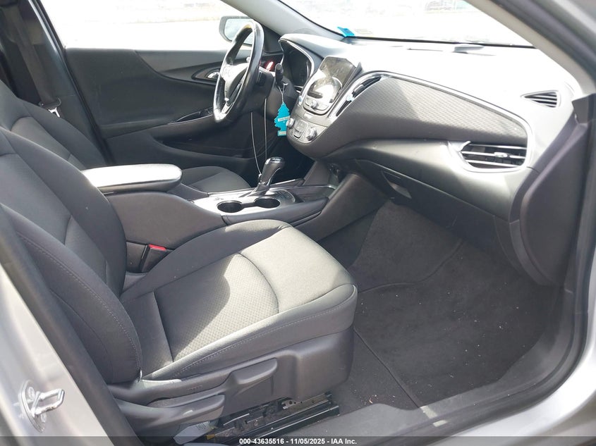 1G1ZE5STXGF322447 2016 CHEVROLET MALIBU photo no. 5