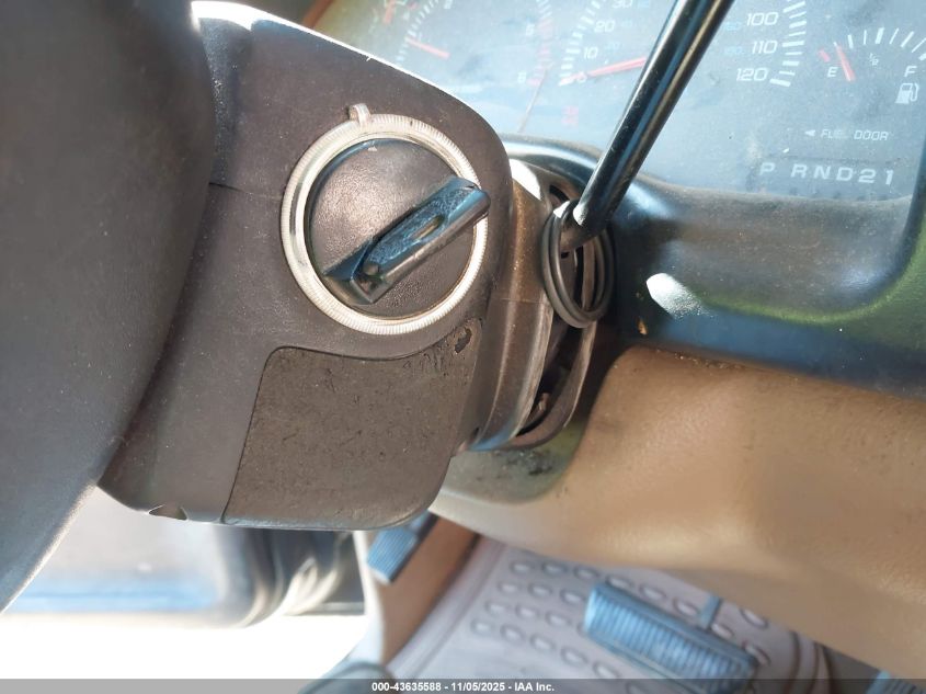 1999 Dodge Ram 1500 St VIN: 1B7HC13Y7XJ603503 Lot: 43635588