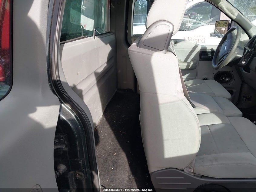 1FTVF125X4NB91972 2004 FORD F-150 photo no. 8