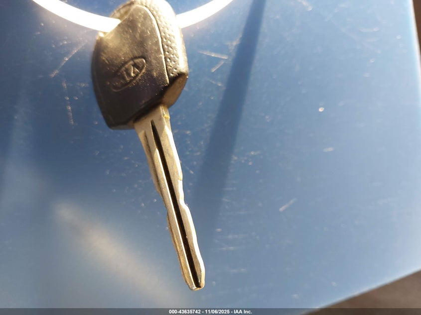 2004 Kia Sedona Ex/Lx VIN: KNDUP131546606694 Lot: 43635742