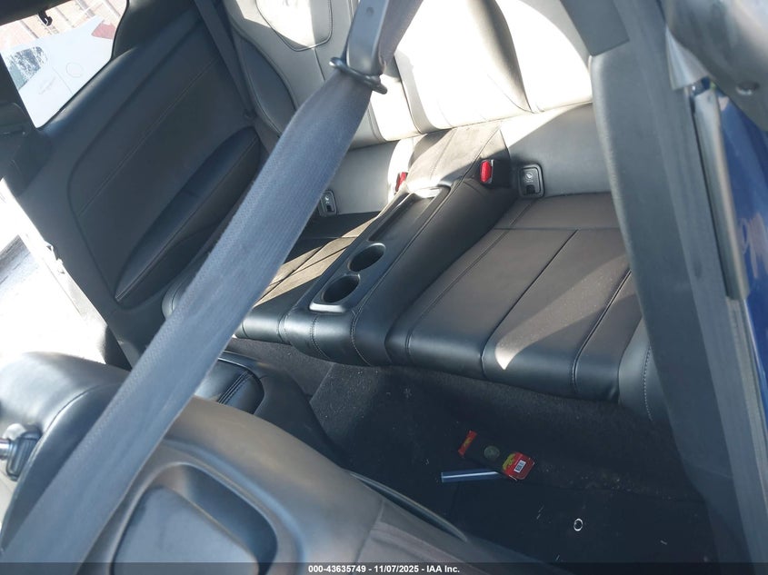 JN1EV7EK5HM360852 2017 INFINITI Q60 photo no. 5