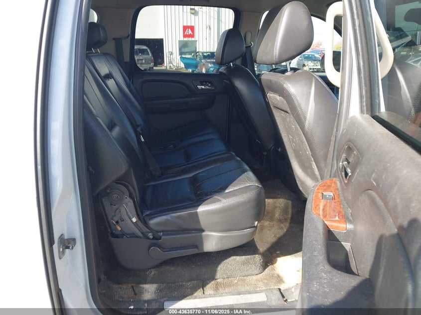 2008 Chevrolet Suburban 1500 Lt VIN: 3GNFC16038G200075 Lot: 43635770