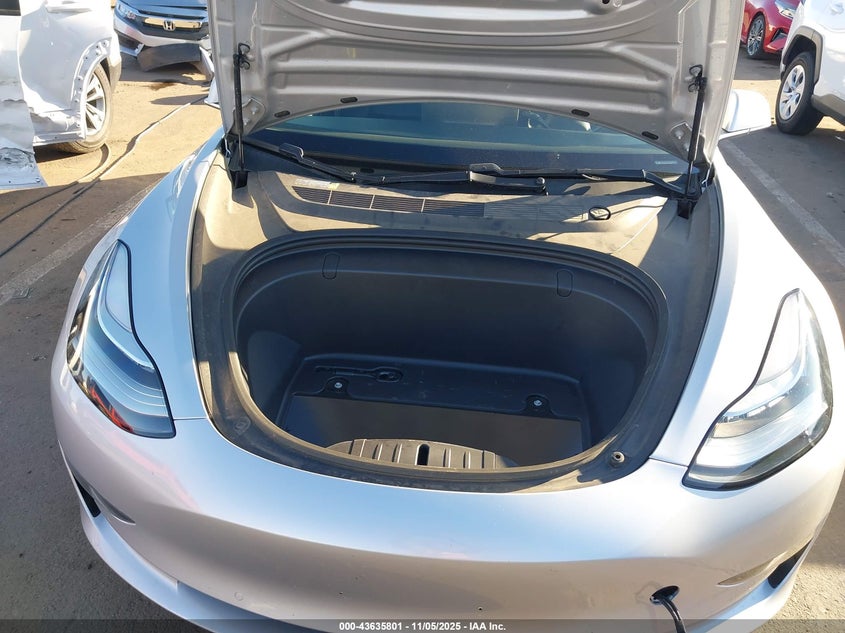 2018 Tesla Model 3 VIN: 5YJ3E1EA7JF038401 Lot: 43635801