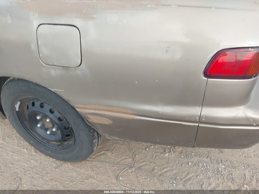 1999 Toyota Camry Le VIN: 4T1BG22K6XU875256 Lot: 43635804