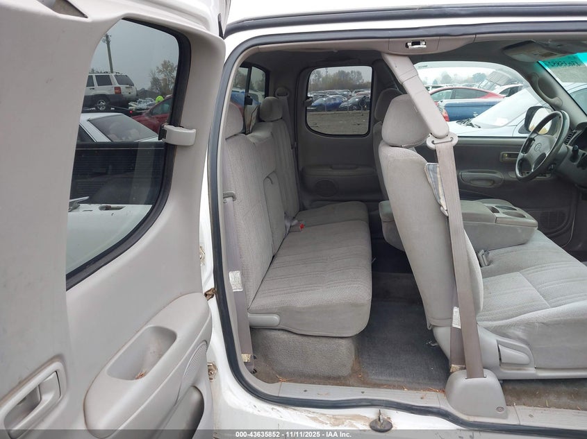 5TBBT4412YS057425 2000 TOYOTA TUNDRA photo no. 8