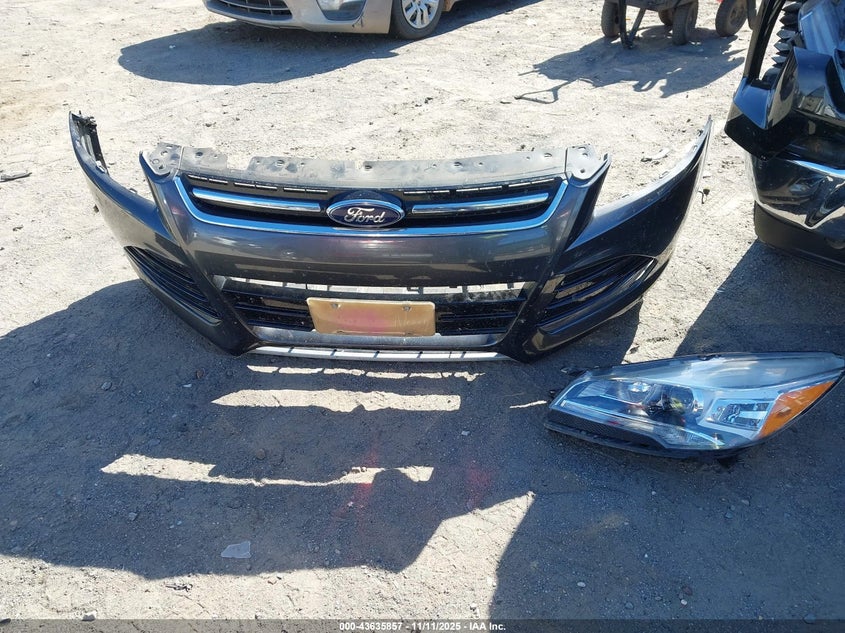 2016 Ford Escape Titanium VIN: 1FMCU0J96GUB70831 Lot: 43635857