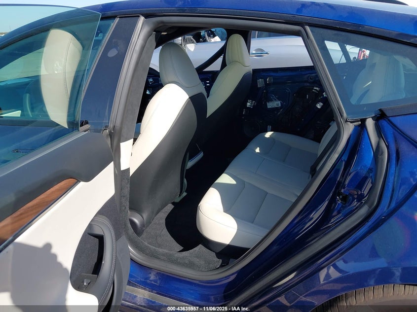 2025 TESLA MODEL S REAR-WHEEL DRIVE 5YJSA1E53SF548496