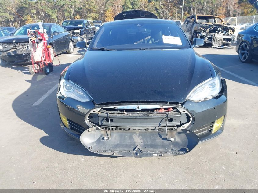 2015 Tesla Model S 70D/85D/P85D VIN: 5YJSA1H28FFP77263 Lot: 43635975