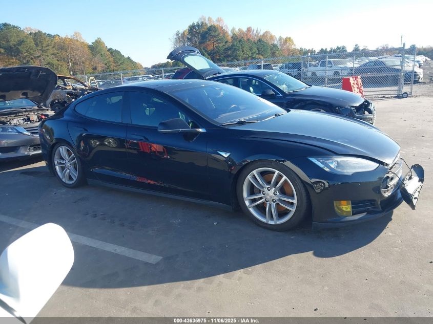 2015 Tesla Model S 70D/85D/P85D VIN: 5YJSA1H28FFP77263 Lot: 43635975