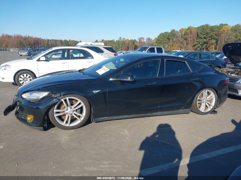 2015 Tesla Model S 70D/85D/P85D VIN: 5YJSA1H28FFP77263 Lot: 43635975