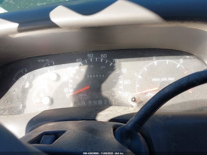 2000 Ford F-250 Lariat/Xl/Xlt VIN: 1FTNX21F6YEB17757 Lot: 43635998