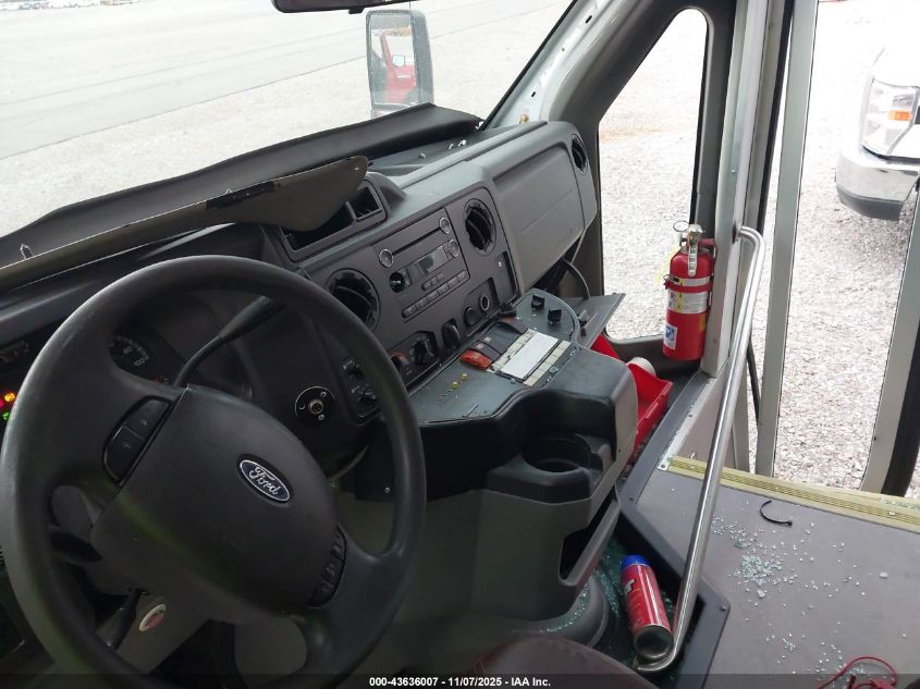 2017 Ford E-450 Cutaway VIN: 1FDFE4FS3HDC49209 Lot: 43636007