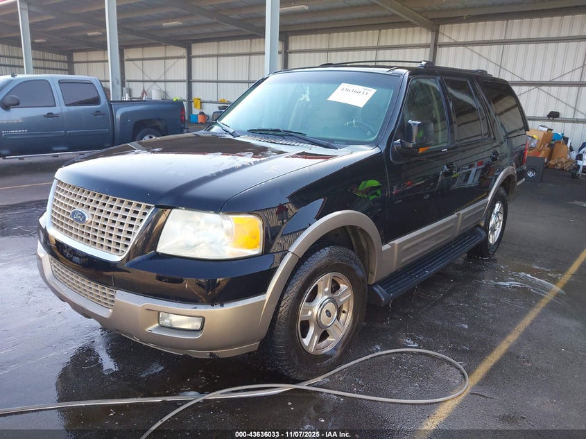 1FMRU17W83LA32933 2003 FORD EXPEDITION photo no. 2