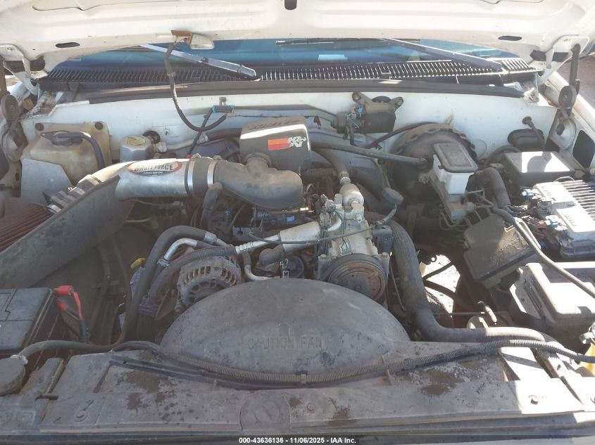 1996 Chevrolet Gmt-400 C2500 VIN: 1GCGC24R7TZ204255 Lot: 43636136