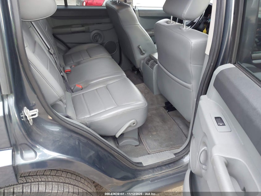 2007 Jeep Commander Sport VIN: 1J8HG48N47C671937 Lot: 43636151