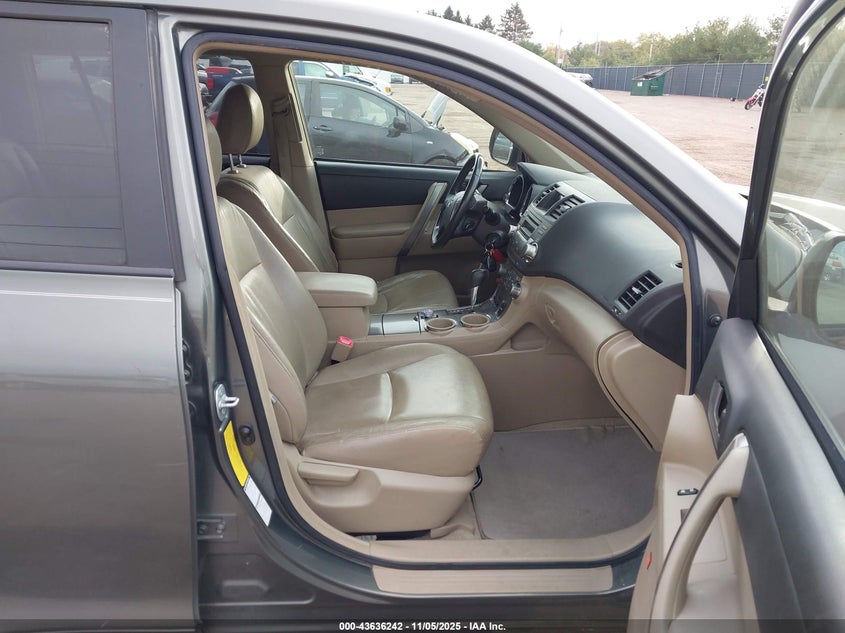 2008 Toyota Highlander Sport VIN: JTEES43A082071805 Lot: 43636242