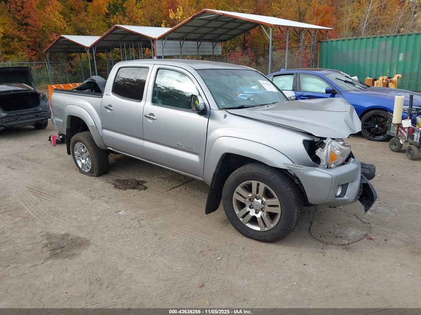 TOYOTA TACOMA BASE V6