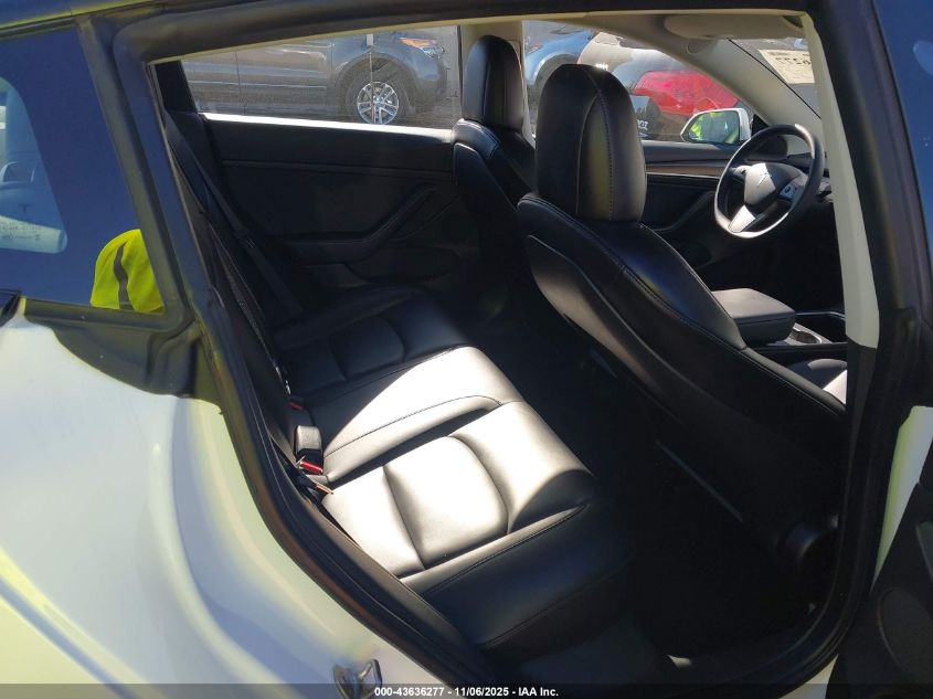 2022 Tesla Model 3 Long Range Dual Motor All-Wheel Drive VIN: 5YJ3E1EB1NF172979 Lot: 43636277