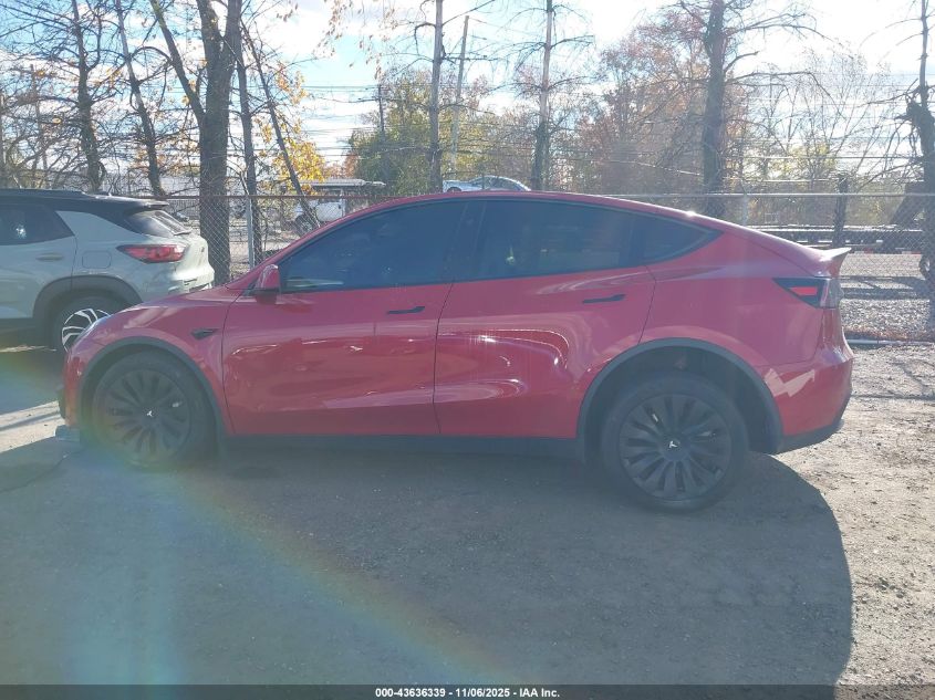 2023 Tesla Model Y VIN: 7SAYGDEE4PF841893 Lot: 43636339