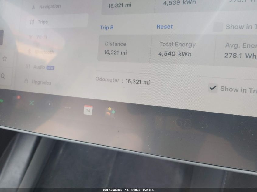 2023 Tesla Model Y VIN: 7SAYGDEE4PF841893 Lot: 43636339