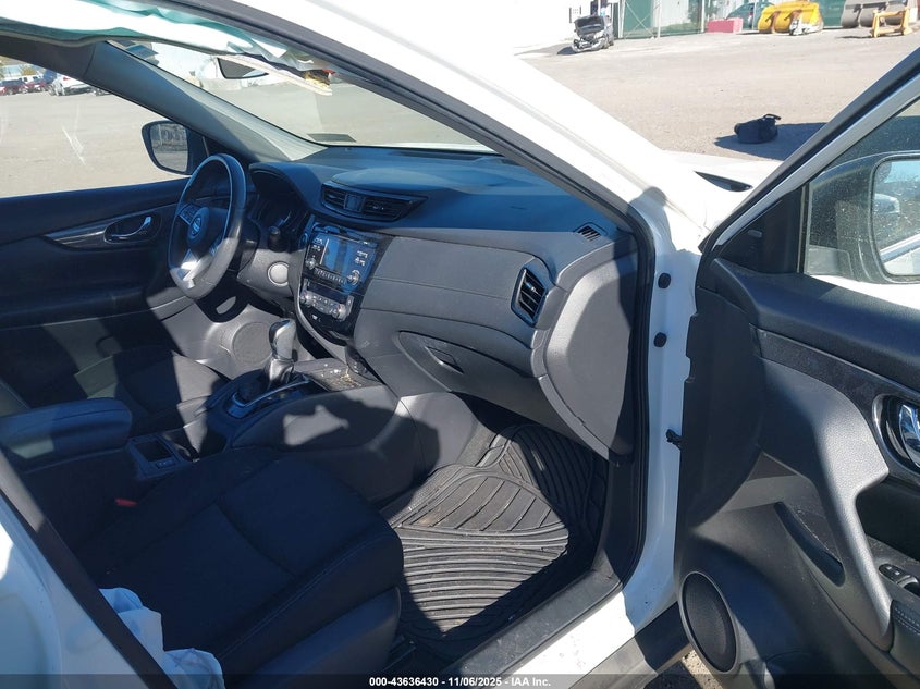 2017 NISSAN ROGUE SV - KNMAT2MV5HP615952