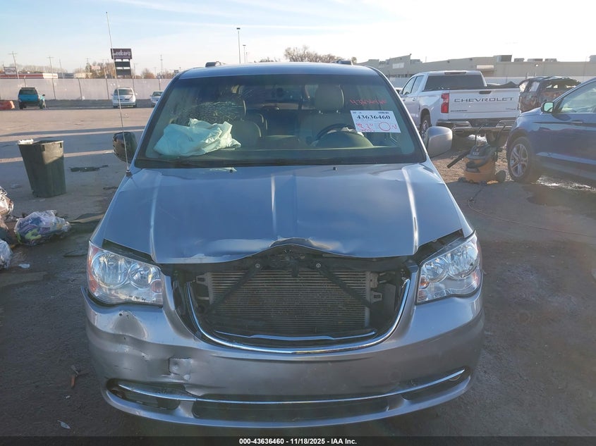 2013 Chrysler Town & Country Touring VIN: 2C4RC1BG5DR647519 Lot: 43636460