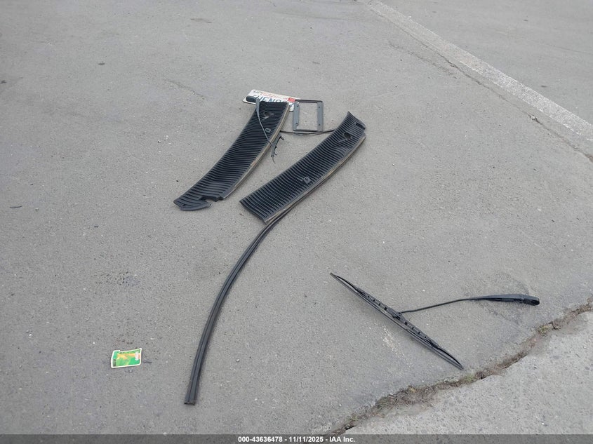 2009 Ford E-350 Super Duty Xl/Xlt VIN: 1FBNE31L69DA74759 Lot: 43636478