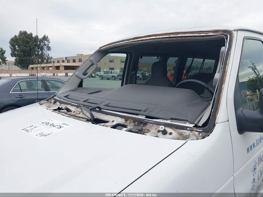 2009 Ford E-350 Super Duty Xl/Xlt VIN: 1FBNE31L69DA74759 Lot: 43636478