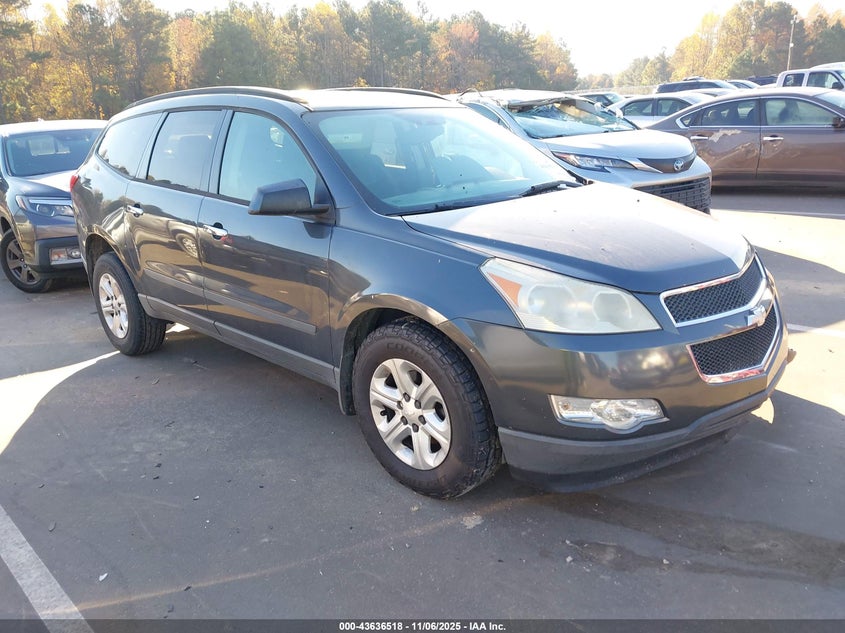CHEVROLET TRAVERSE LS