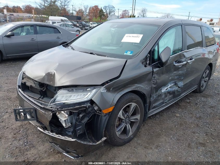 2018 Honda Odyssey Touring VIN: 5FNRL6H8XJB066893 Lot: 43636681