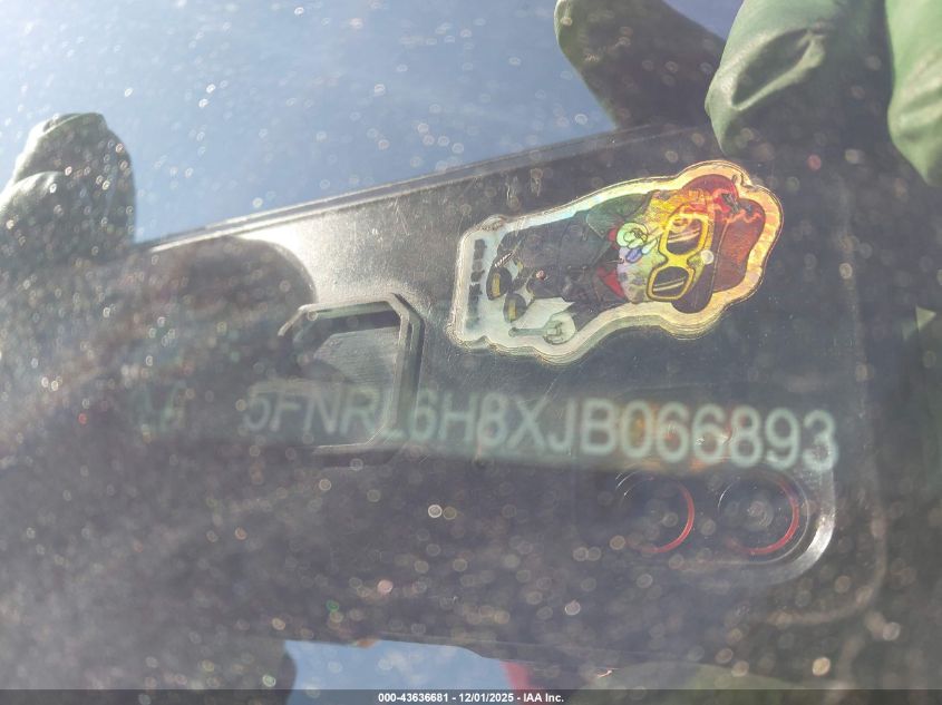 2018 Honda Odyssey Touring VIN: 5FNRL6H8XJB066893 Lot: 43636681