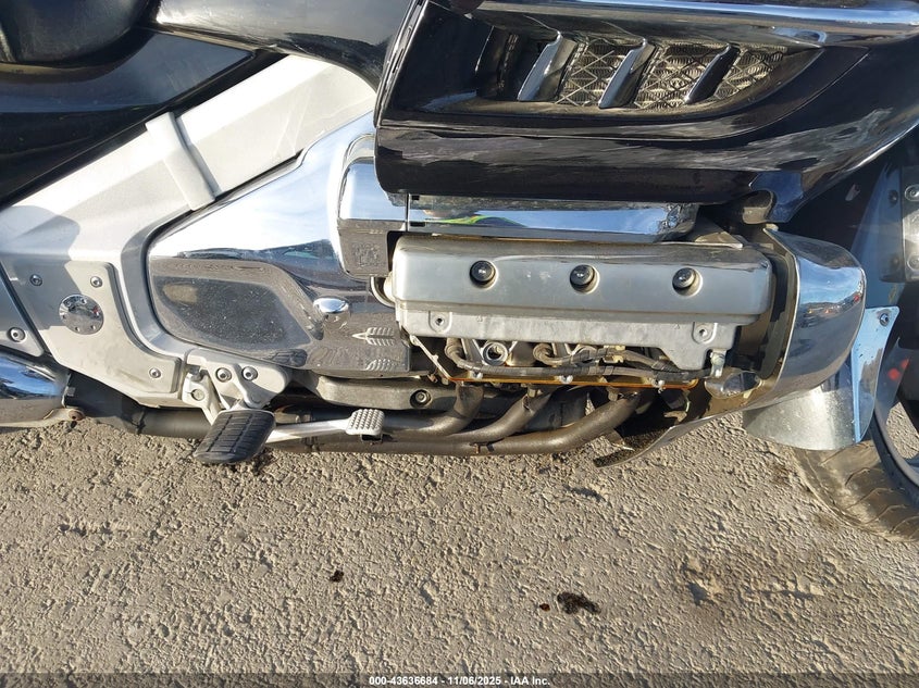 2001 Honda Gl1800 VIN: 1HFSC47001A004127 Lot: 43636684