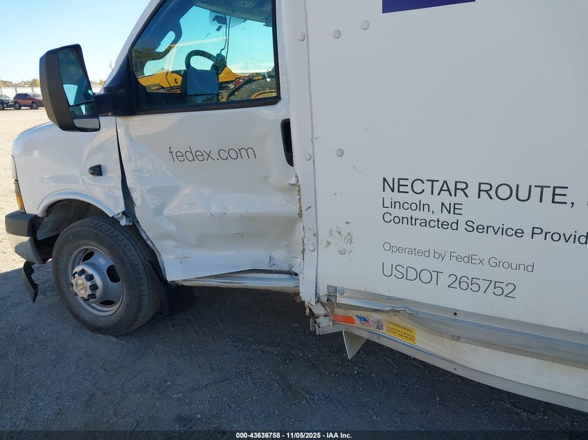 1GB3GSCG5K1259887 2019 CHEVROLET EXPRESS photo no. 19