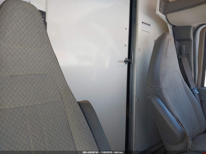 1GB3GSCG5K1259887 2019 CHEVROLET EXPRESS photo no. 6