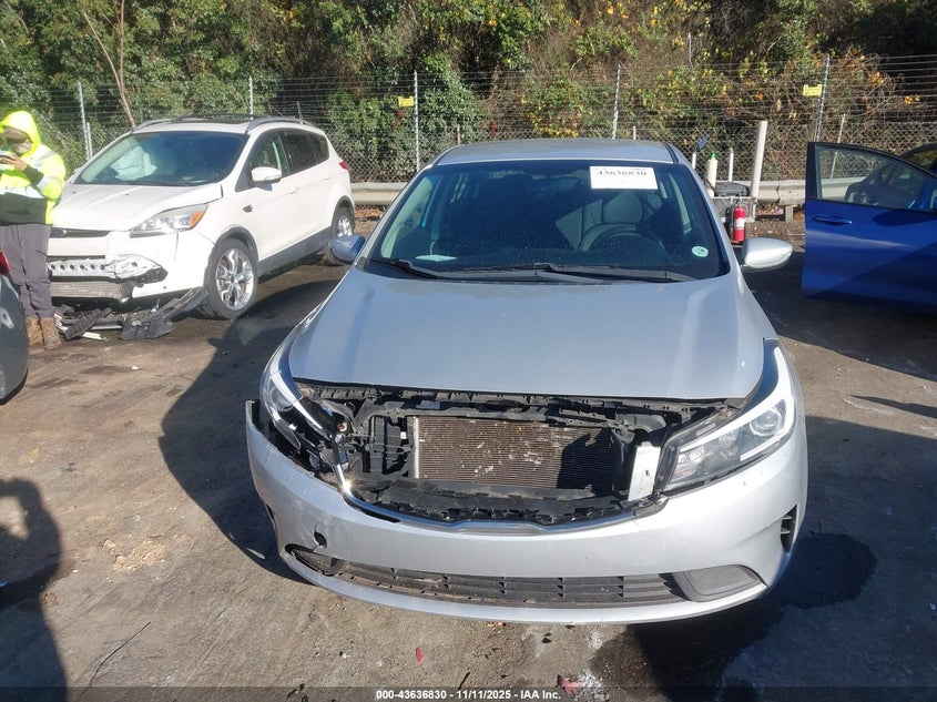 2018 KIA FORTE LX - 3KPFL4A78JE177439