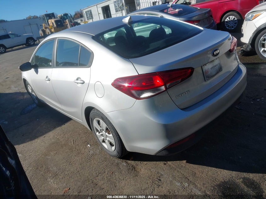 2018 KIA FORTE LX - 3KPFL4A78JE177439