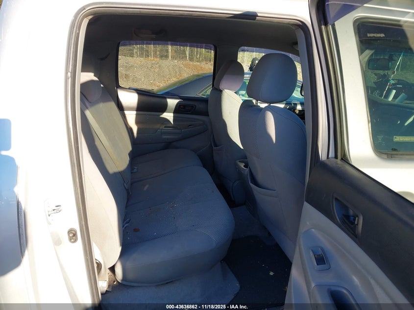 5TELU42N28Z573527 2008 TOYOTA TACOMA photo no. 8
