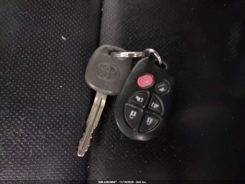 2015 Toyota Sienna Sport VIN: 5TDXK3DC2FS618019 Lot: 43636867