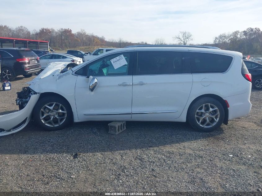 2017 Chrysler Pacifica Limited VIN: 2C4RC1GG7HR610017 Lot: 43636922