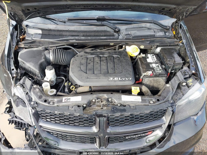 2018 Dodge Grand Caravan Sxt VIN: 2C4RDGCG6JR160453 Lot: 43636980