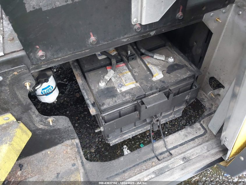 2017 Isuzu Reach VIN: JALB4T172H7W00367 Lot: 43637152