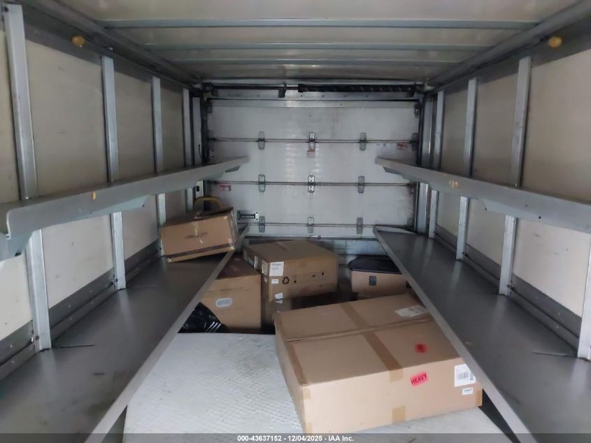 2017 Isuzu Reach VIN: JALB4T172H7W00367 Lot: 43637152